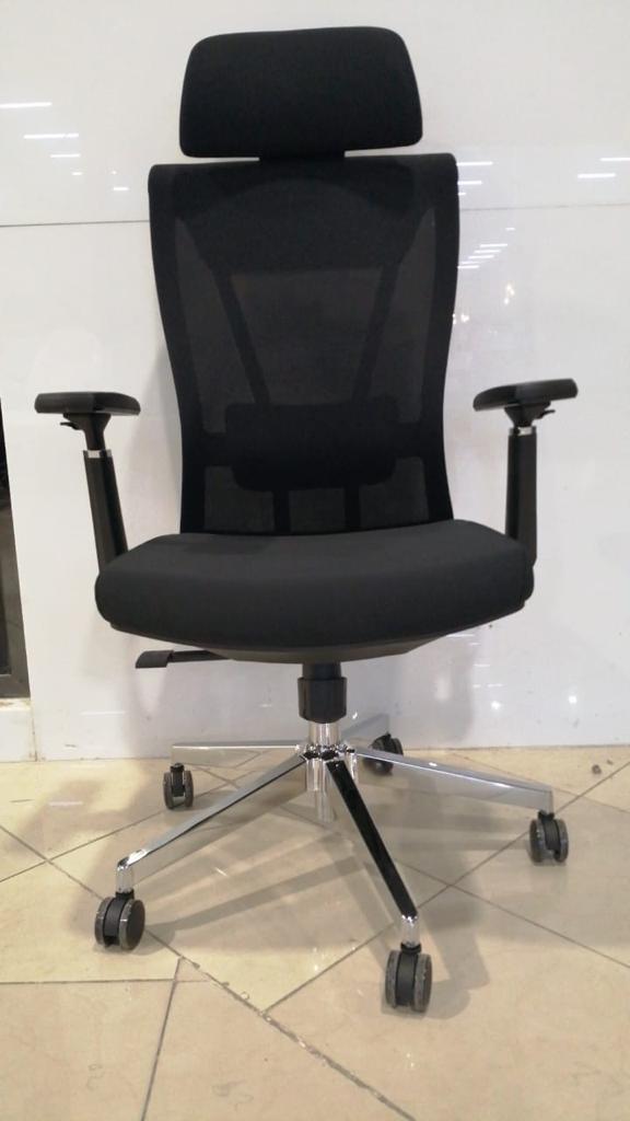 MESH CHAIRS