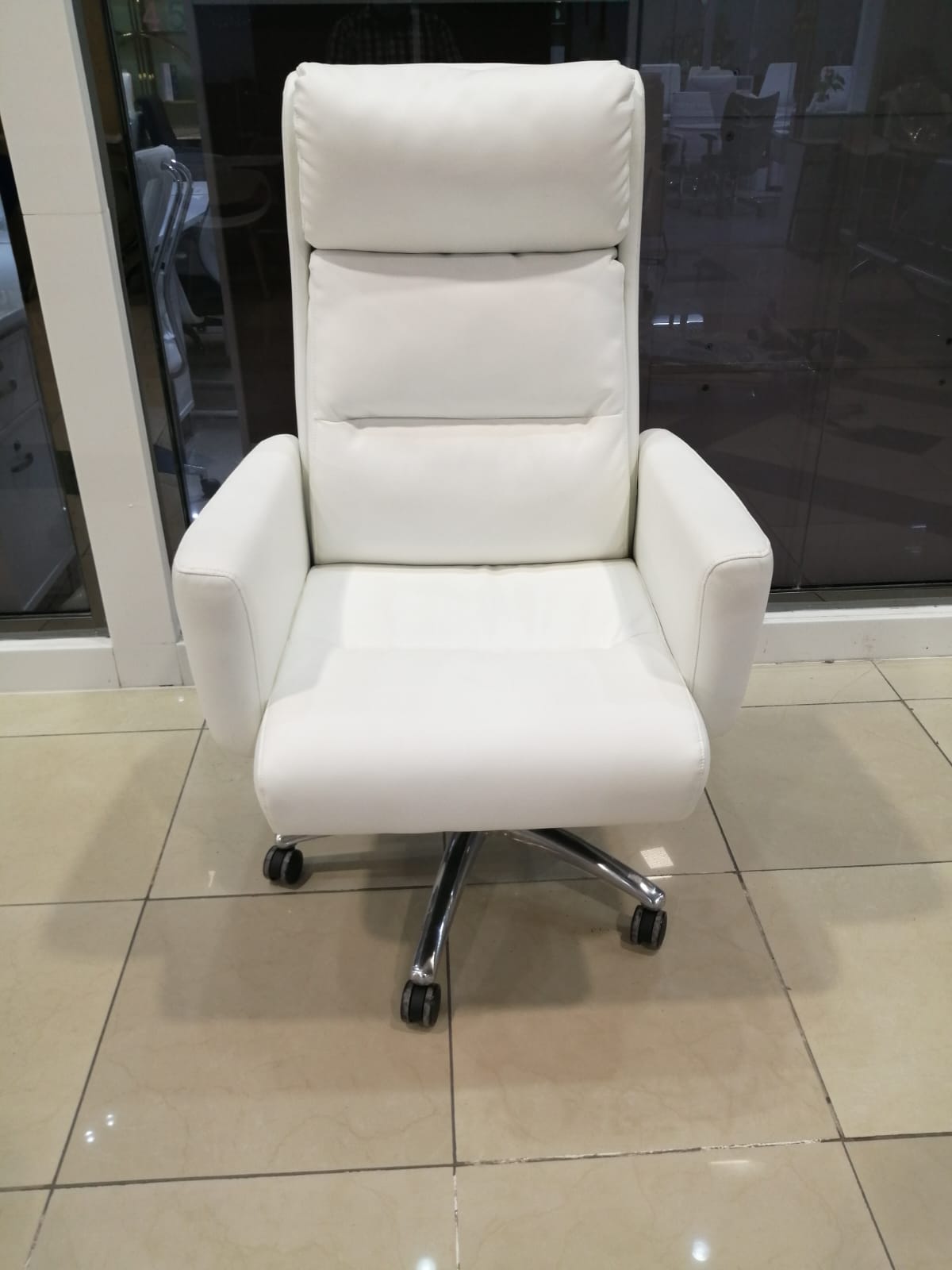OFFICE CHAIR